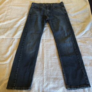Levi's Dark Blue Straight Jeans size 32x32